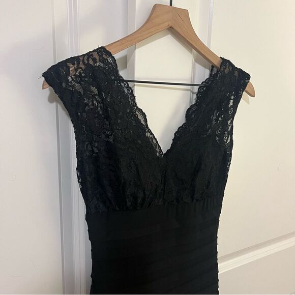 B. Darling Black Lace Top Dress size 3/4 - Picture 4 of 9